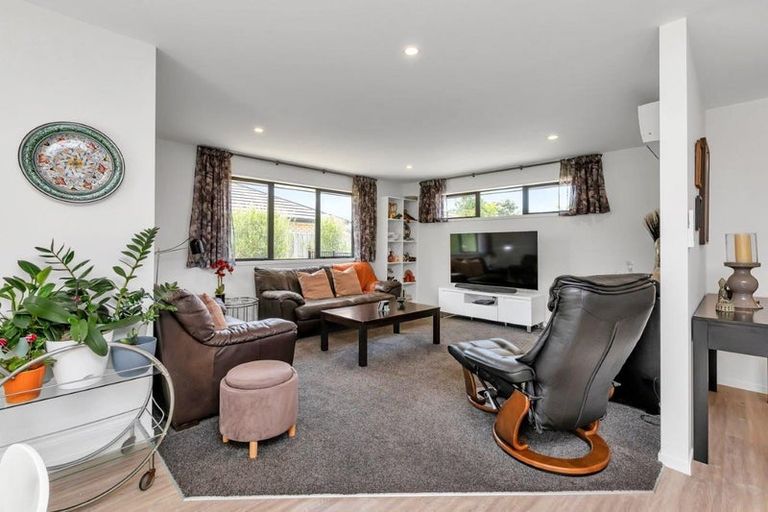 Photo of property in 370 One Tree Point Road, One Tree Point, 0118