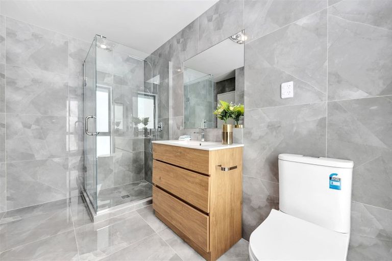 Photo of property in 48 Hikuawa Road, Flat Bush, Auckland, 2019