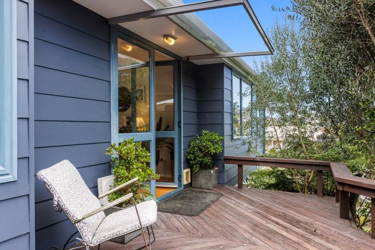 Photo of property in 11 Donald Street, Stanmore Bay, Whangaparaoa, 0932