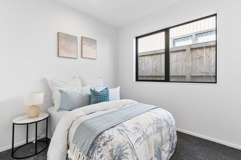 Photo of property in 42 Taukahiwi Road, Pukekohe, 2120