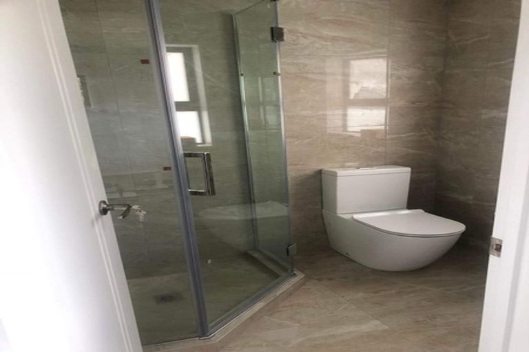 Photo of property in 262a Sturges Road, Henderson, Auckland, 0612