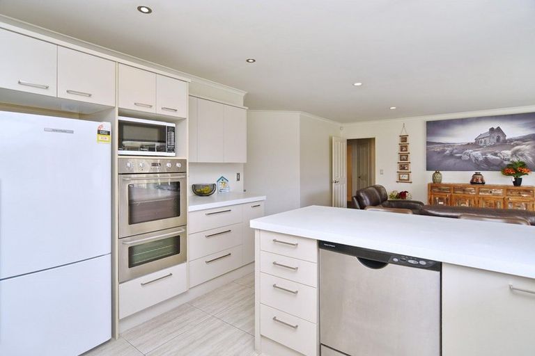 Photo of property in 32 O'neill Avenue, Northwood, Christchurch, 8051