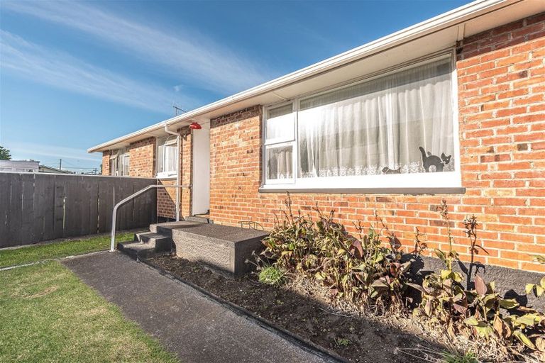 Photo of property in 180 Puriri Street, Castlecliff, Whanganui, 4501