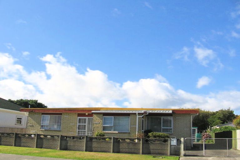 Photo of property in 2/122 William Street, Petone, Lower Hutt, 5012
