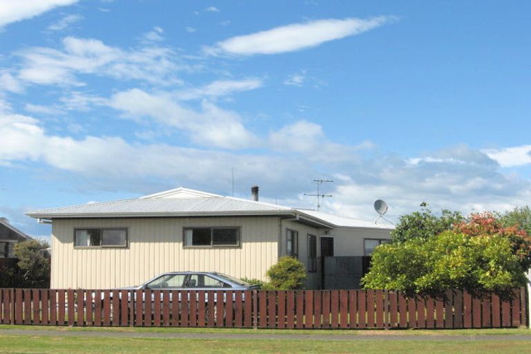 Photo of property in 80 Anzac Street, Gisborne, 4010