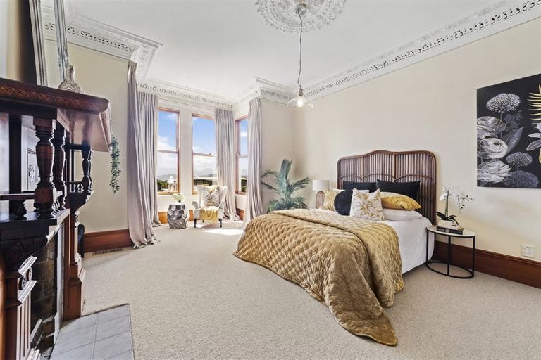 Photo of property in 5 Farm Road, Northland, Wellington, 6012