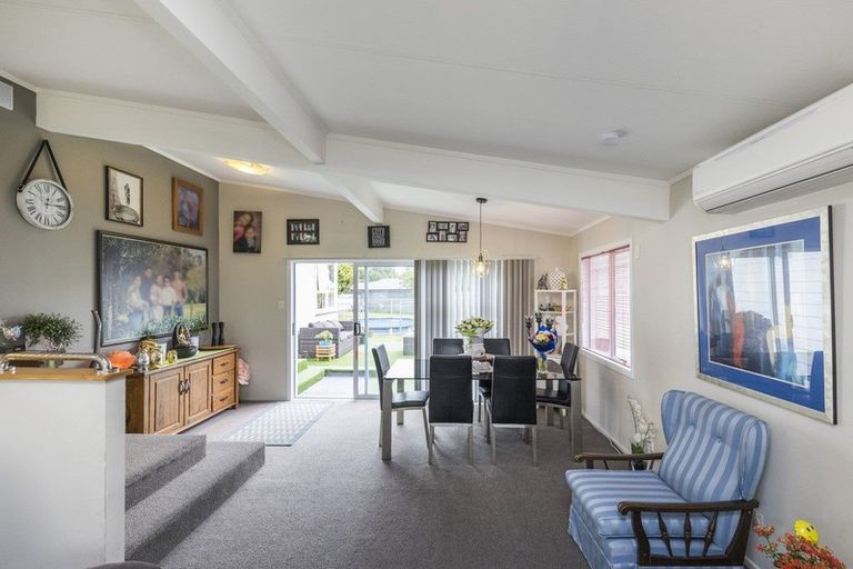 Photo of property in 34 Apollo Parade, Milson, Palmerston North, 4414