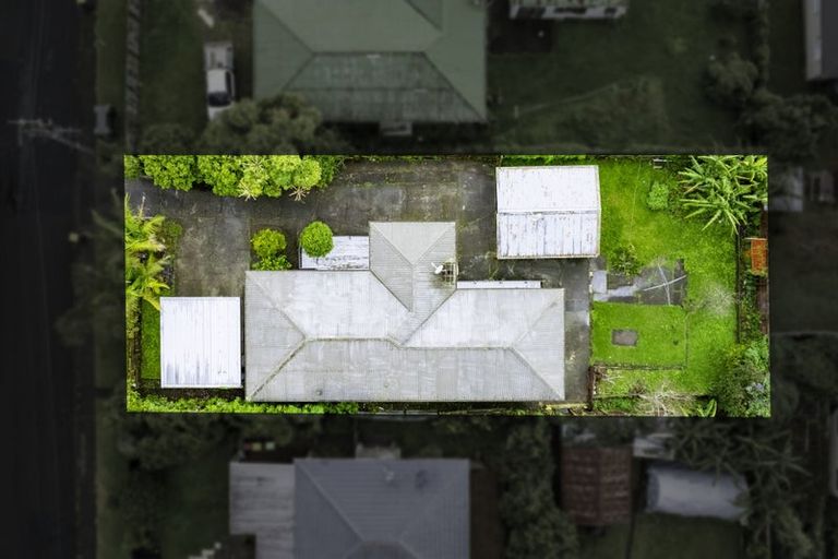 Photo of property in 128 Cobham Crescent, Kelston, Auckland, 0602