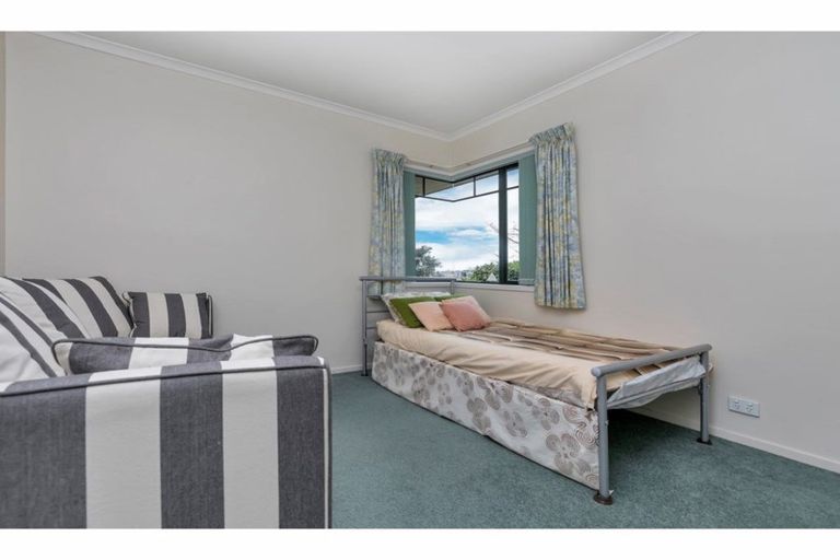 Photo of property in 4 Rush Creek Drive, Westgate, Auckland, 0614