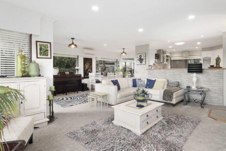 Photo of property in 2 Ruamoana Place, Omokoroa, 3114