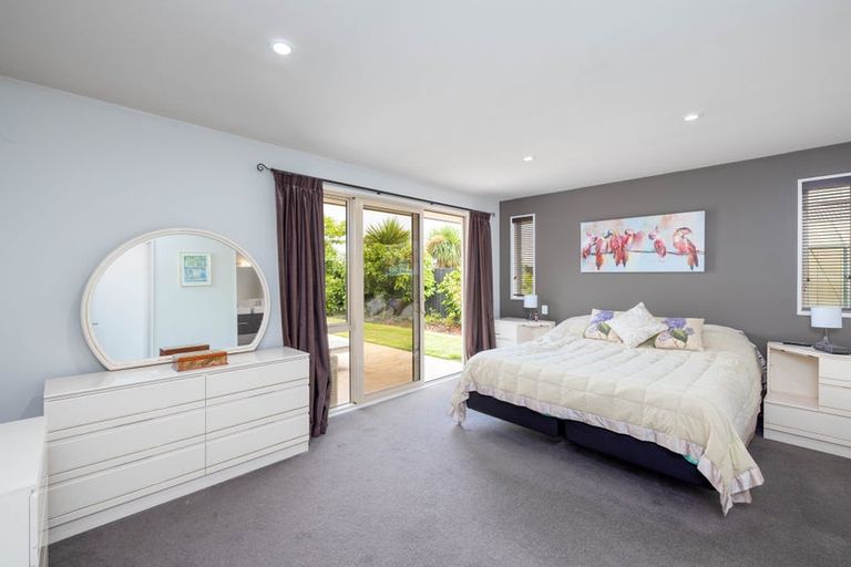 Photo of property in 14 Tawa Place, Parklands, Christchurch, 8083