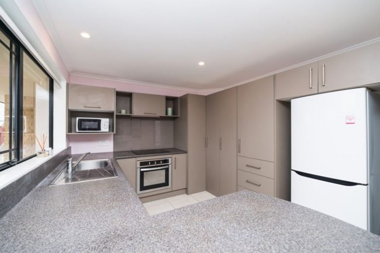 Photo of property in 38 Branigan Parade, Kelvin Grove, Palmerston North, 4414