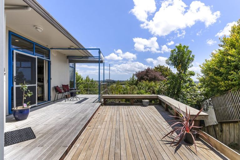 Photo of property in 40 Mccahill Views, Botany Downs, Auckland, 2010