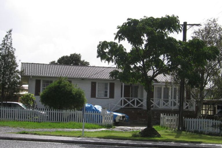 Photo of property in 120 Universal Drive, Henderson, Auckland, 0610
