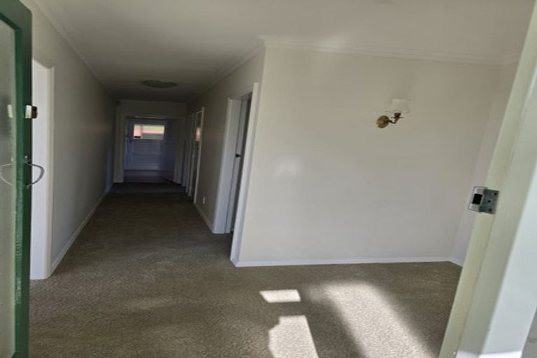 Photo of property in 2 View Road, Houghton Bay, Wellington, 6023