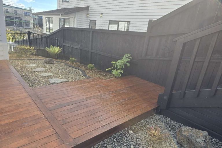 Photo of property in 5 Lawson Creek Street, Massey, Auckland, 0614