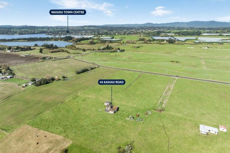 Photo of property in 44 Kaihau Road, Karioitahi, Waiuku, 2683