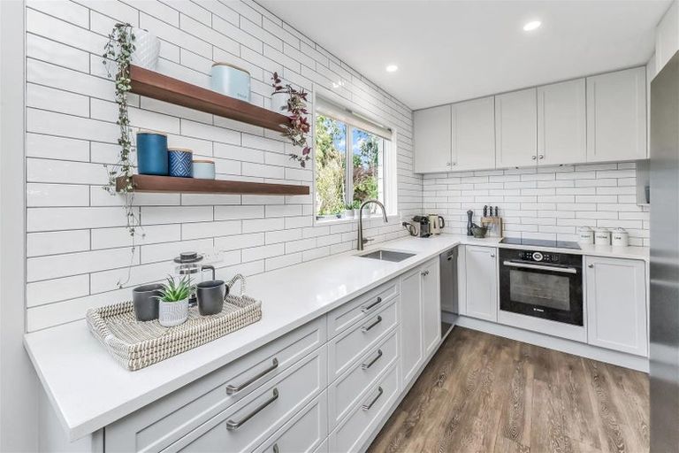 Photo of property in 64a Allin Drive, Waikuku Beach, 7402