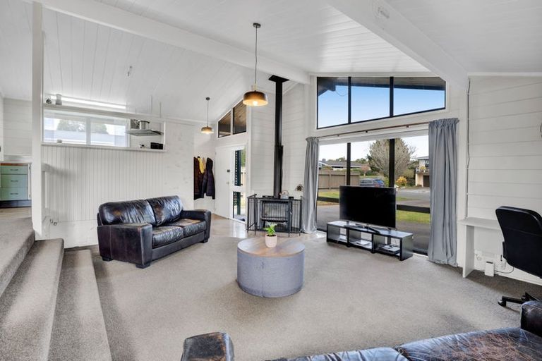 Photo of property in 60 Cressida Avenue, Stratford, 4332