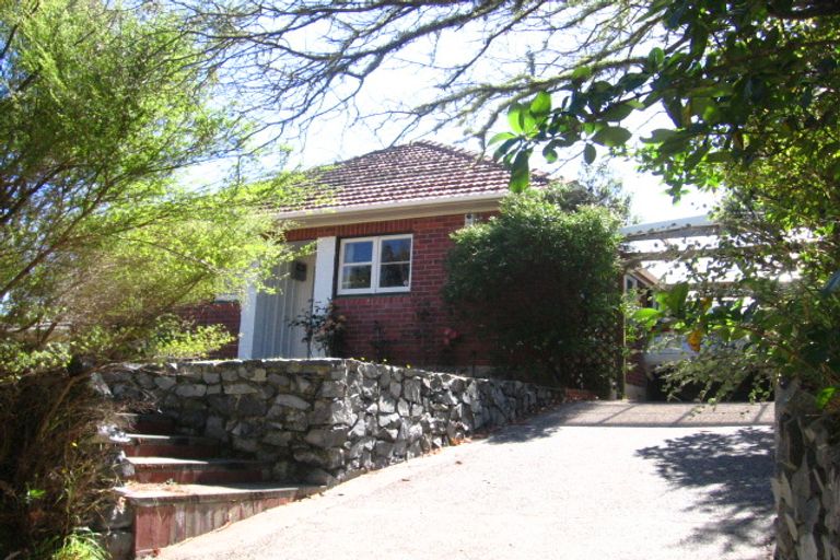 Photo of property in 15 Warwick Street, Wilton, Wellington, 6012