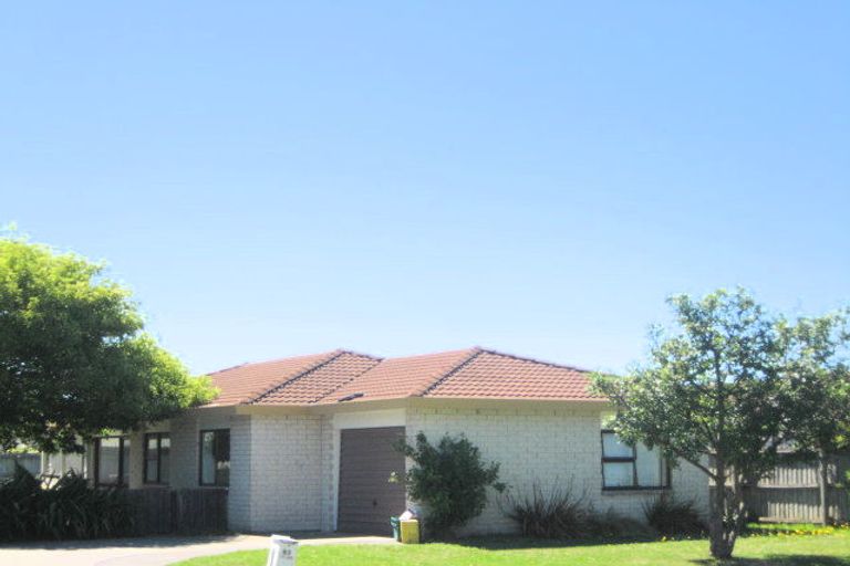 Photo of property in 59 Arcon Drive, Broomfield, Christchurch, 8042