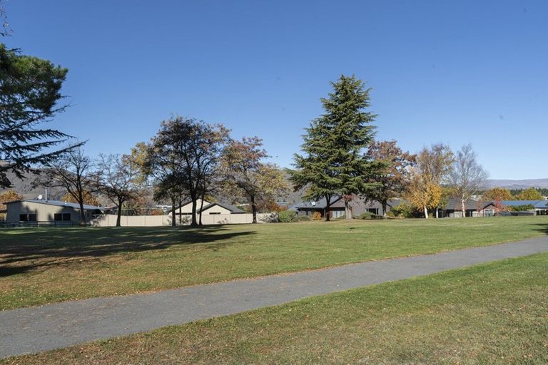 Photo of property in 19 Linrosa Place, Cromwell, 9310