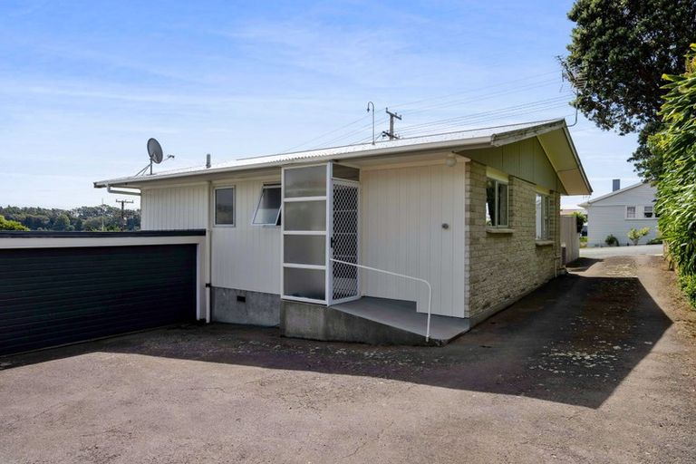 Photo of property in 15a Parsons Street, Vogeltown, New Plymouth, 4310