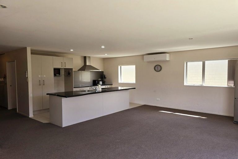 Photo of property in 11 Pipipi Crescent, Takanini, 2112