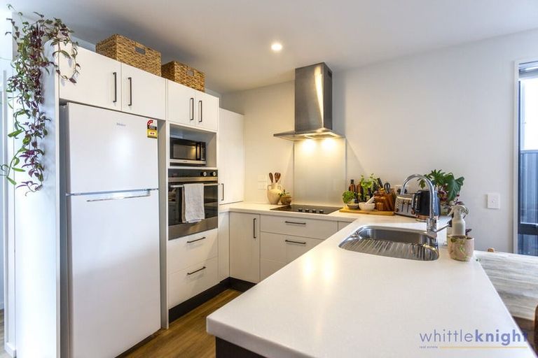 Photo of property in 14 Wheatsheaf Lane, Heathcote Valley, Christchurch, 8022