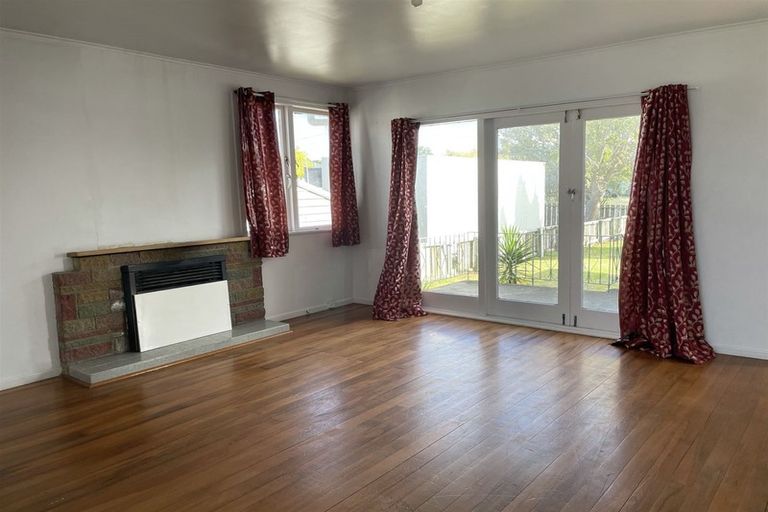 Photo of property in 339 Main Road, Huapai, Kumeu, 0810