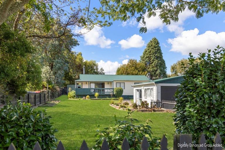 Photo of property in 19 Vera Street, Marton, 4710