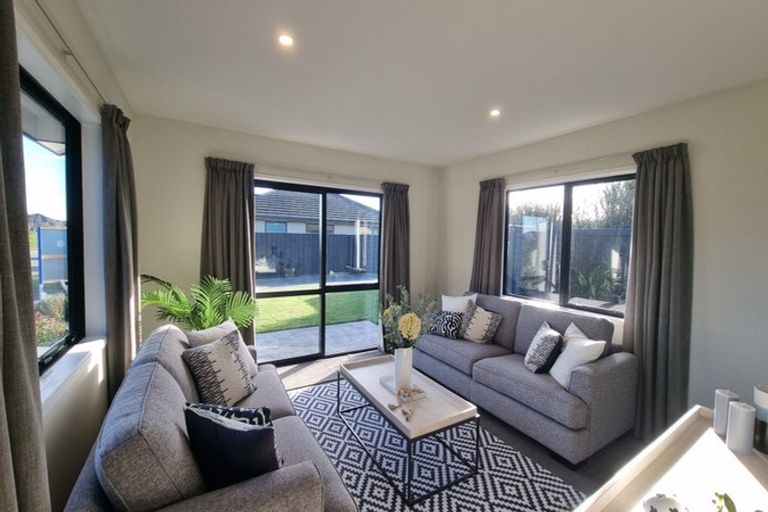 Photo of property in 32 Wallingford Crescent, Rolleston, 7615