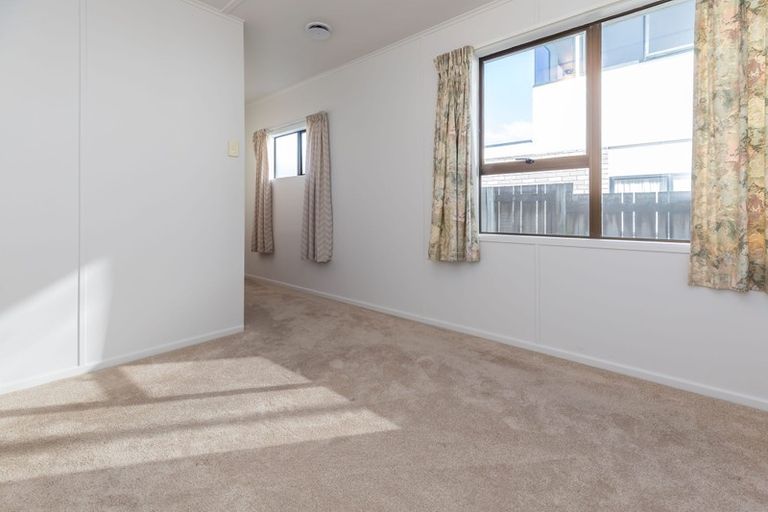 Photo of property in 1420 Whangaparaoa Road, Army Bay, Whangaparaoa, 0930