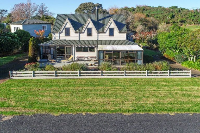 Photo of property in 15 Waana Street, Mourea, Rotorua, 3074