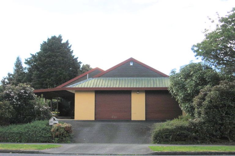 Photo of property in 98 Fairway Drive, Te Kamo, Whangarei, 0112