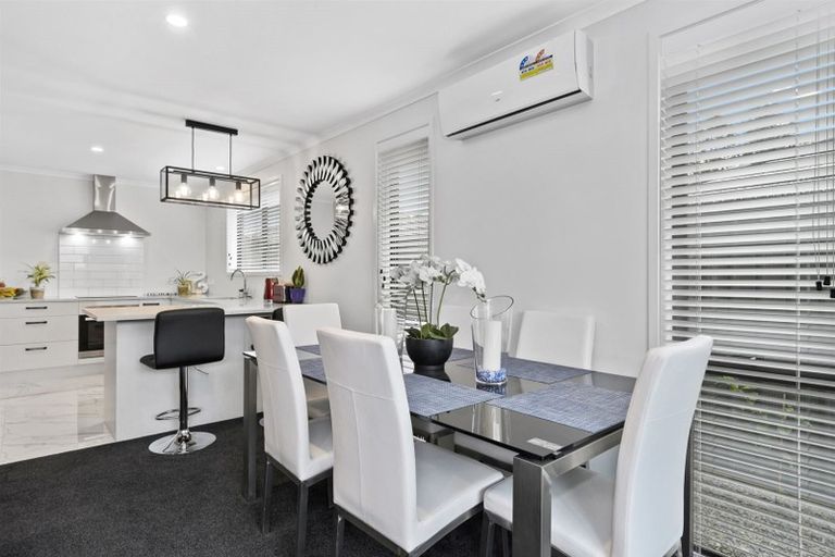 Photo of property in 21 Taffe Crescent, Pyes Pa, Tauranga, 3112