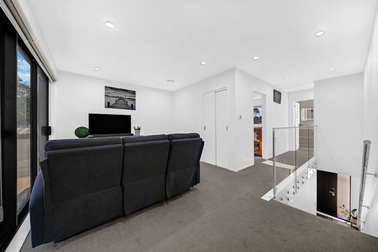 Photo of property in 58b Spinella Drive, Bayview, Auckland, 0629