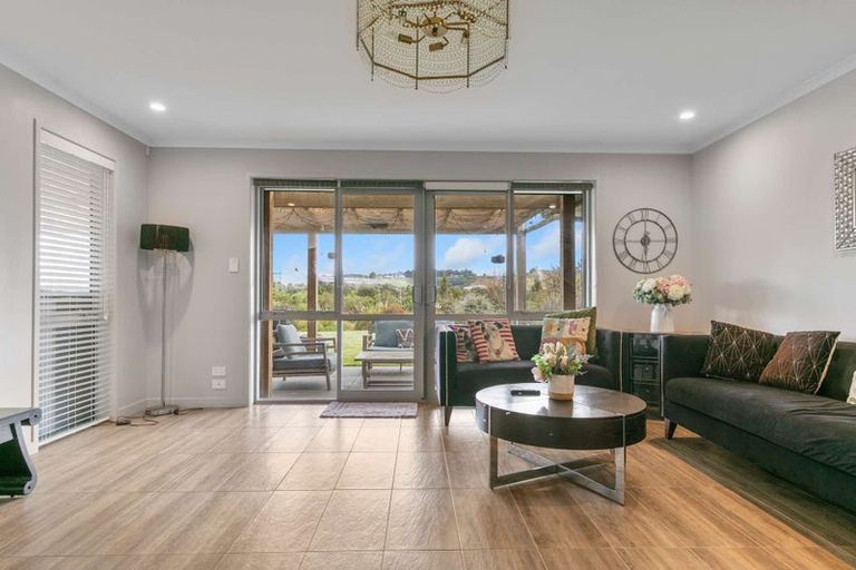 Photo of property in 42 Double Bay Road, Pyes Pa, Tauranga, 3112