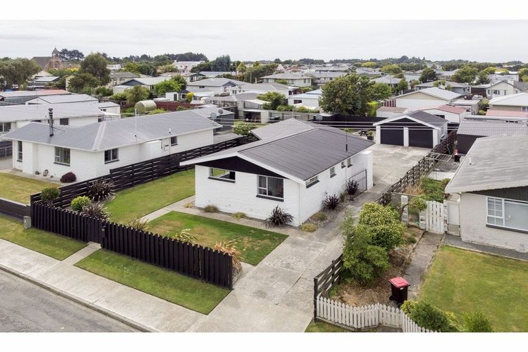 Photo of property in 22 Bruce Street, Waikiwi, Invercargill, 9810