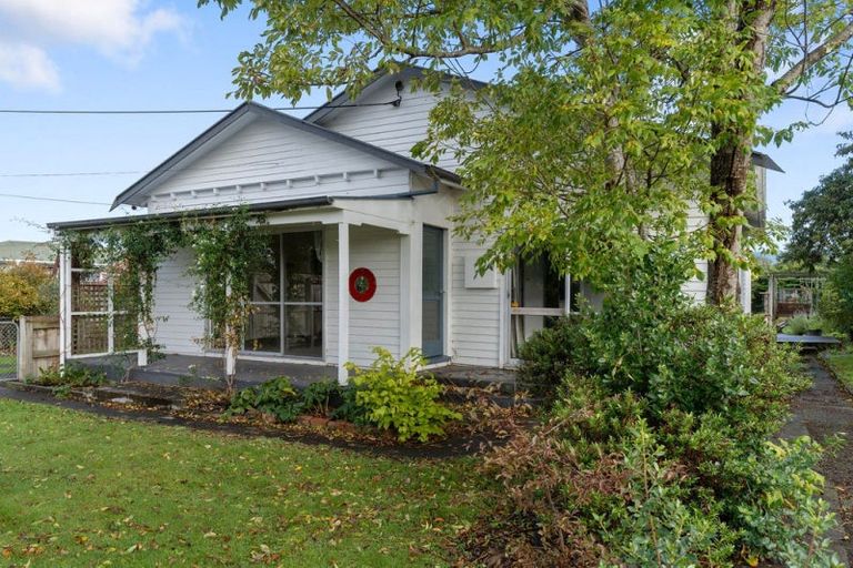 Photo of property in 42 Wyndham Street, Carterton, 5713