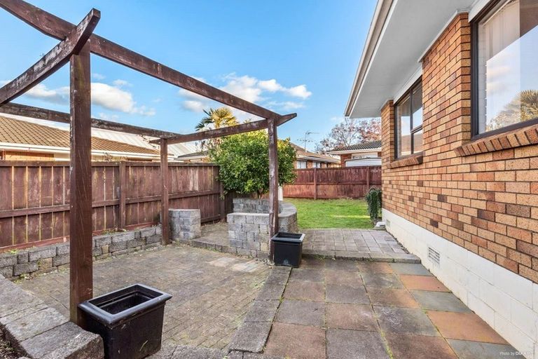 Photo of property in 12 Tate Grove, Half Moon Bay, Auckland, 2012