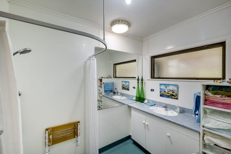 Photo of property in 3 Surrey Street, Taradale, Napier, 4112