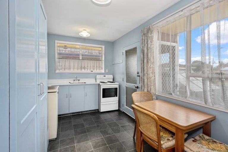 Photo of property in 1/18 Leonie Place, Aranui, Christchurch, 8061