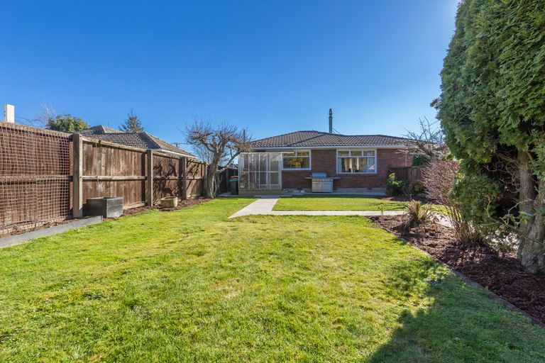 Photo of property in 28 Crosby Street, Mairehau, Christchurch, 8013