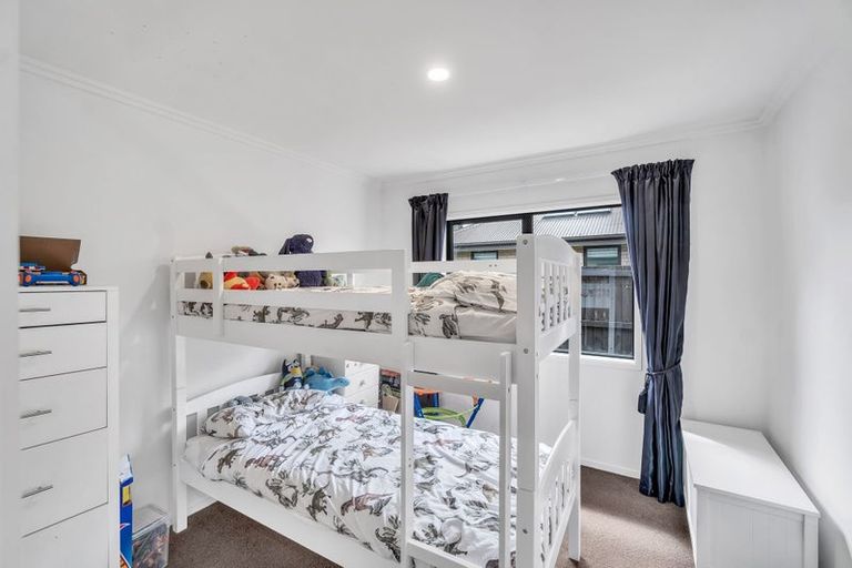 Photo of property in 3 Hineaari Street, Marshland, Christchurch, 8083