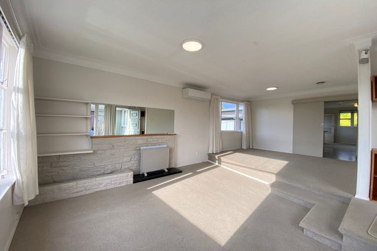 Photo of property in 19 Blease Street, New Lynn, Auckland, 0600
