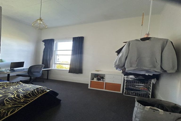 Photo of property in 70 Fairlie Terrace, Kelburn, Wellington, 6021