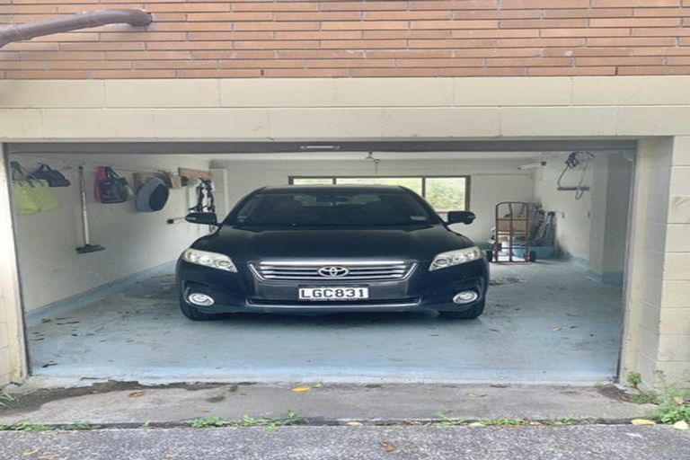 Photo of property in 3/19 Chequers Avenue, Glenfield, Auckland, 0629