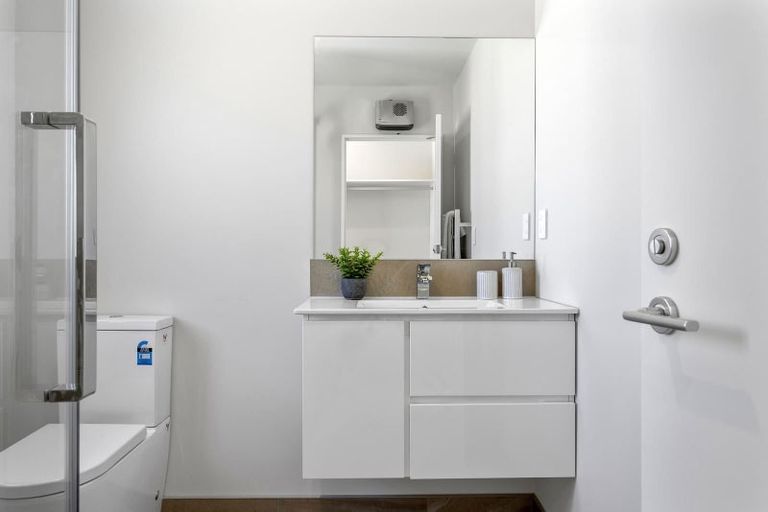 Photo of property in 3/29 Main South Road, Sockburn, Christchurch, 8042