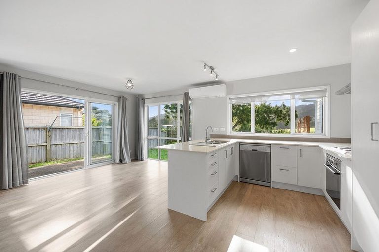 Photo of property in 9 Josh Road, Huapai, Kumeu, 0810